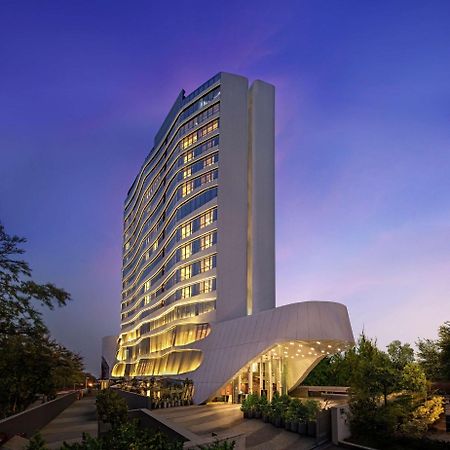 Doubletree By Hilton Ahmedabad Exterior foto