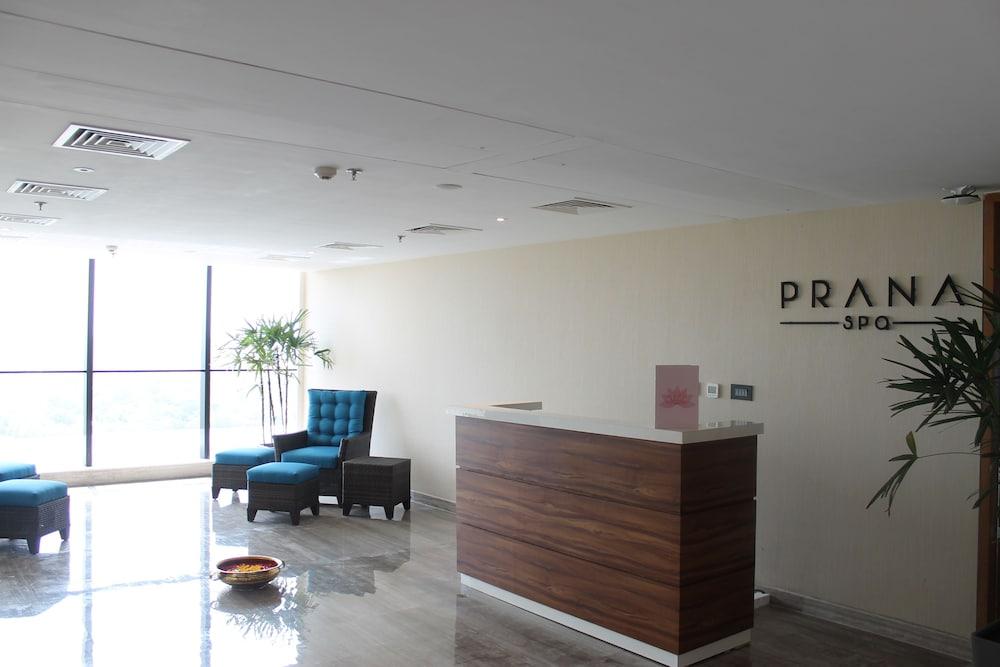 Doubletree By Hilton Ahmedabad Exterior foto
