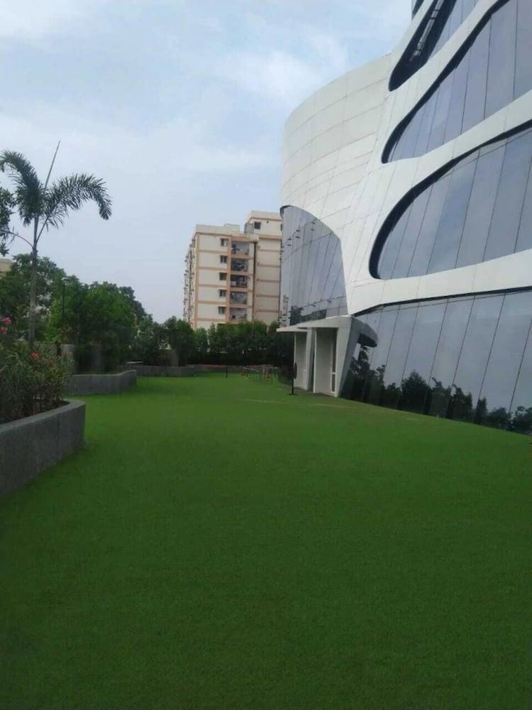 Doubletree By Hilton Ahmedabad Exterior foto